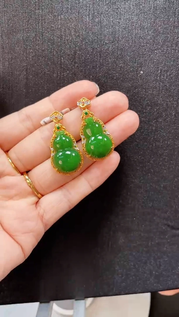 和田玉银S925镶嵌吊坠(赠链)多样性发一