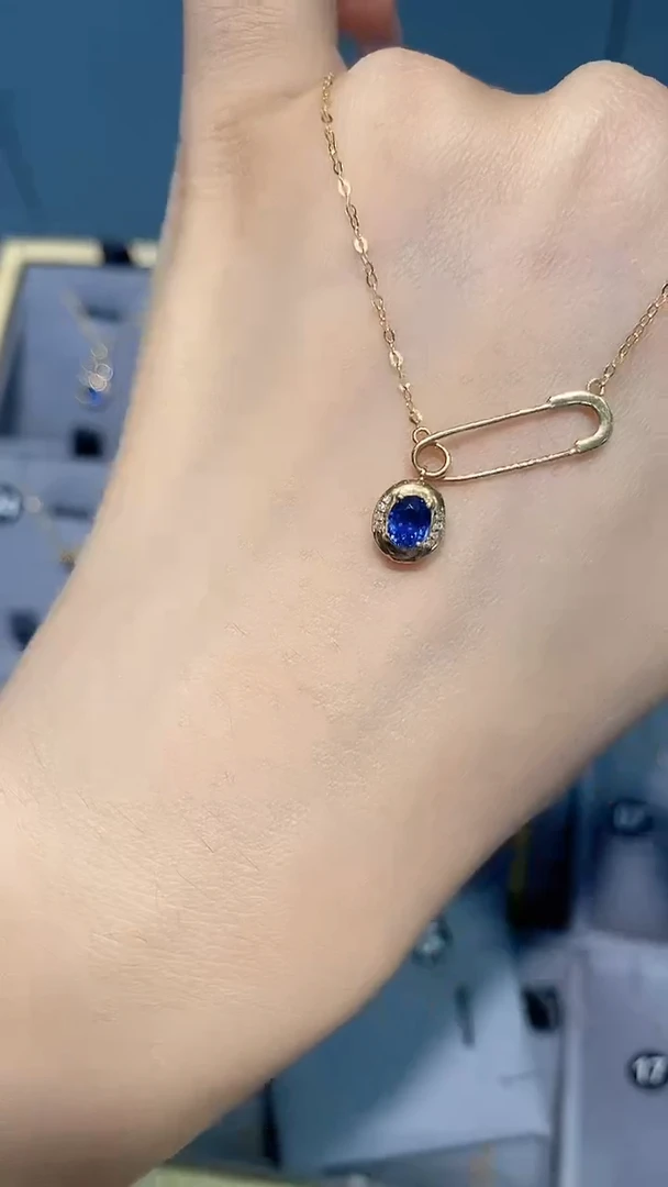 蓝宝石颈饰18K金镶嵌项链