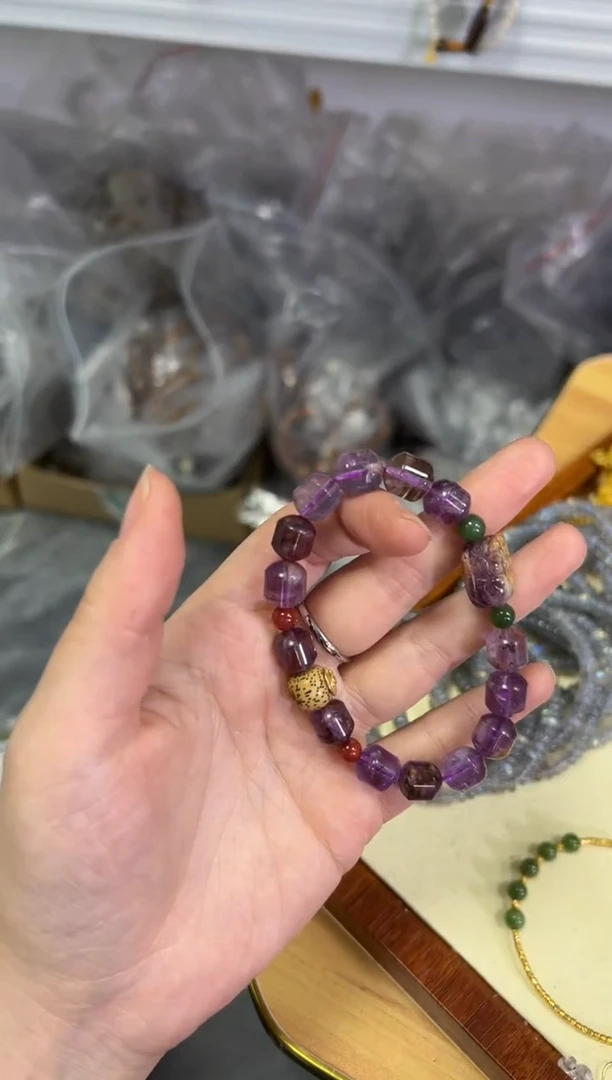 【闪购商品】水晶手链未镶嵌紫钛貔貅设计款手链[0065]