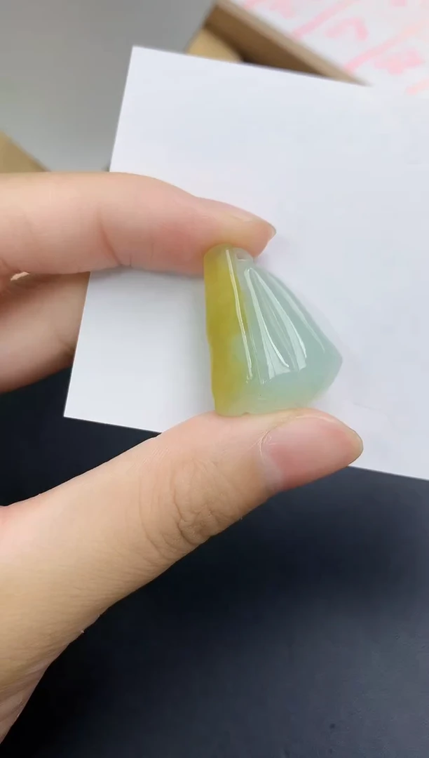 颈饰未镶嵌翡翠天然翡翠A货