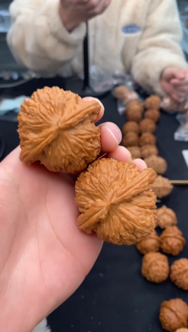 【闪购商品】文玩核桃把件白狮子47-u815