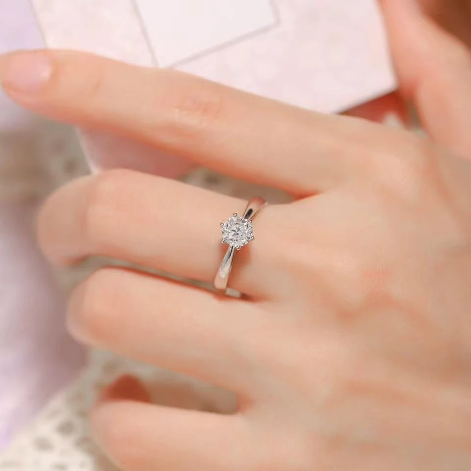 1ct经典六爪素托时尚求婚戒指