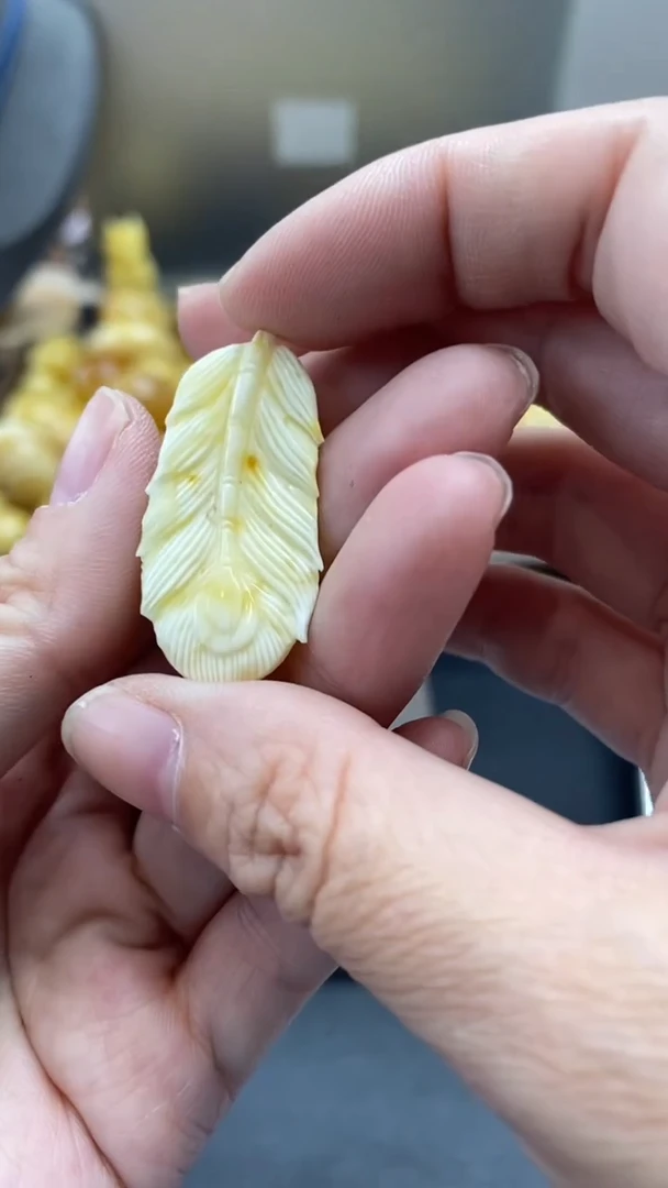 琥珀未镶嵌珠宝奇石432