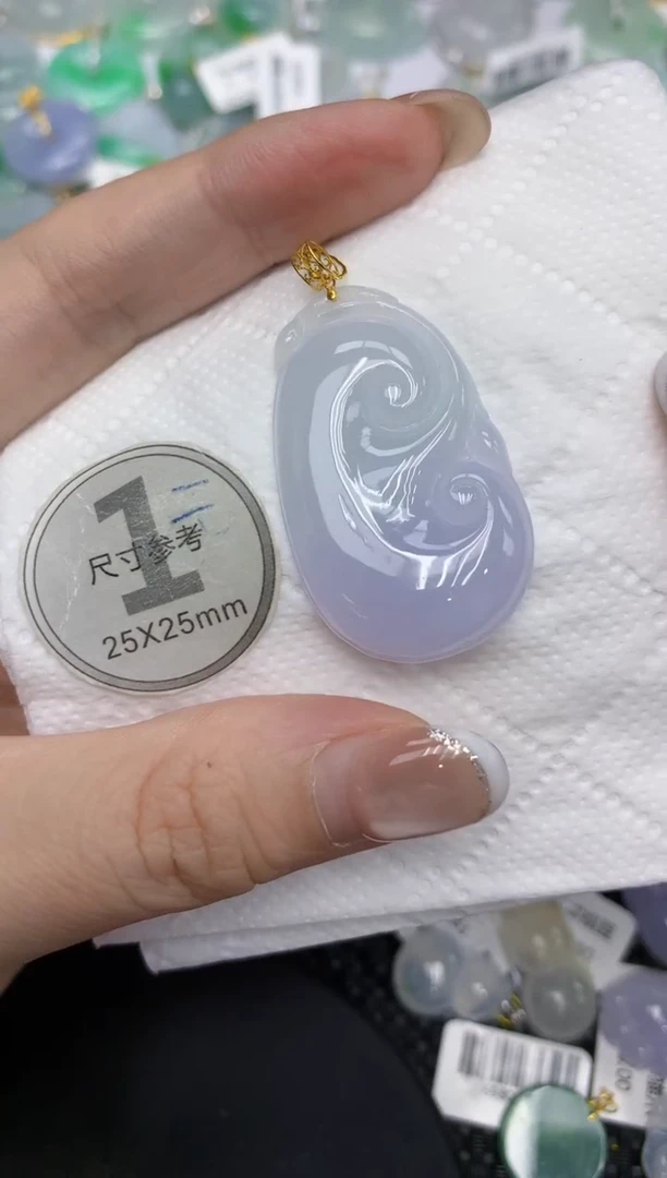 颈饰18K金镶嵌翡翠111111111