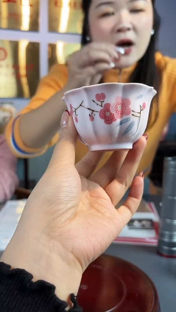 摆件瓷瓷博会—水点桃花胡晶33