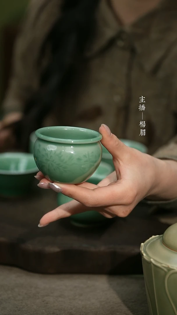 【闪购商品】牡丹缸杯（梅子箐）——龙眉