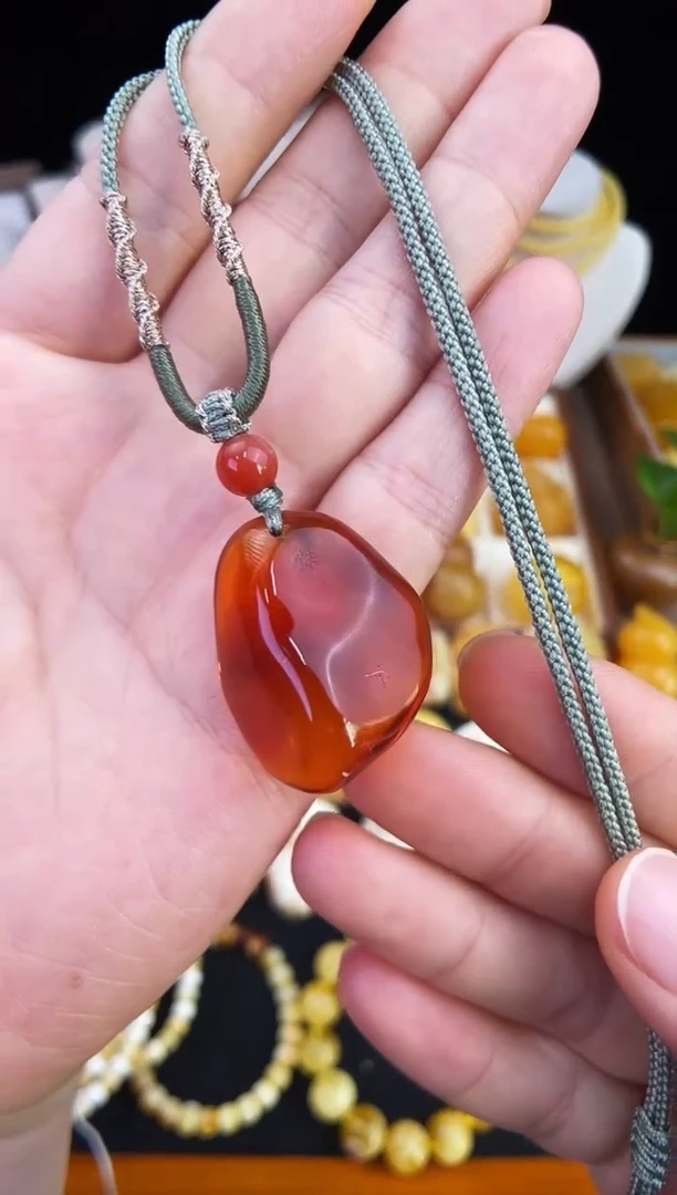 琥珀未镶嵌珠宝奇石柒月