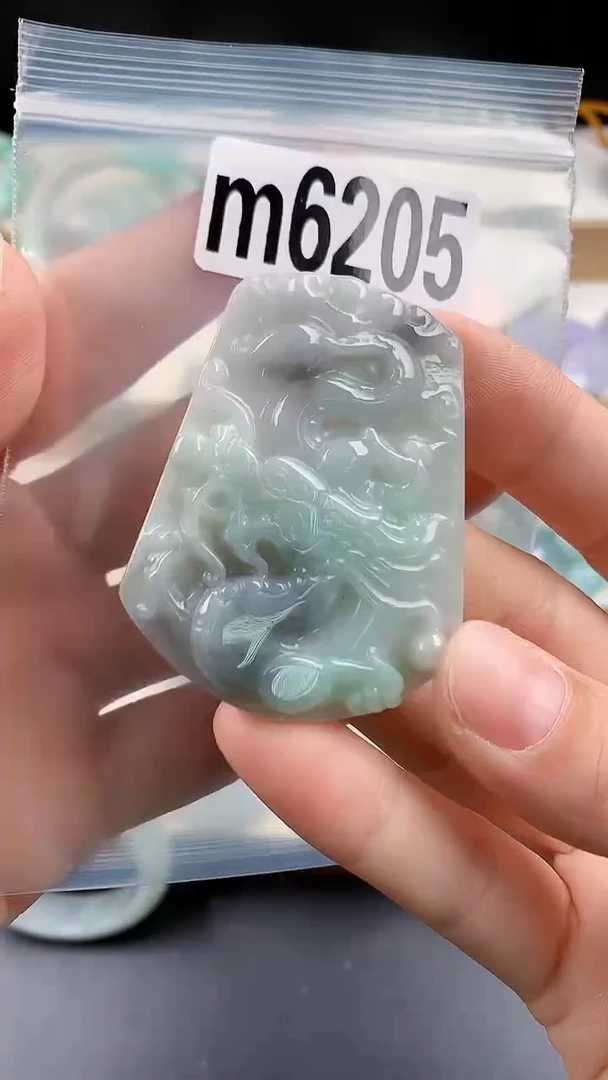 颈饰未镶嵌翡翠颈饰未镶嵌缅甸天然翡翠吊坠