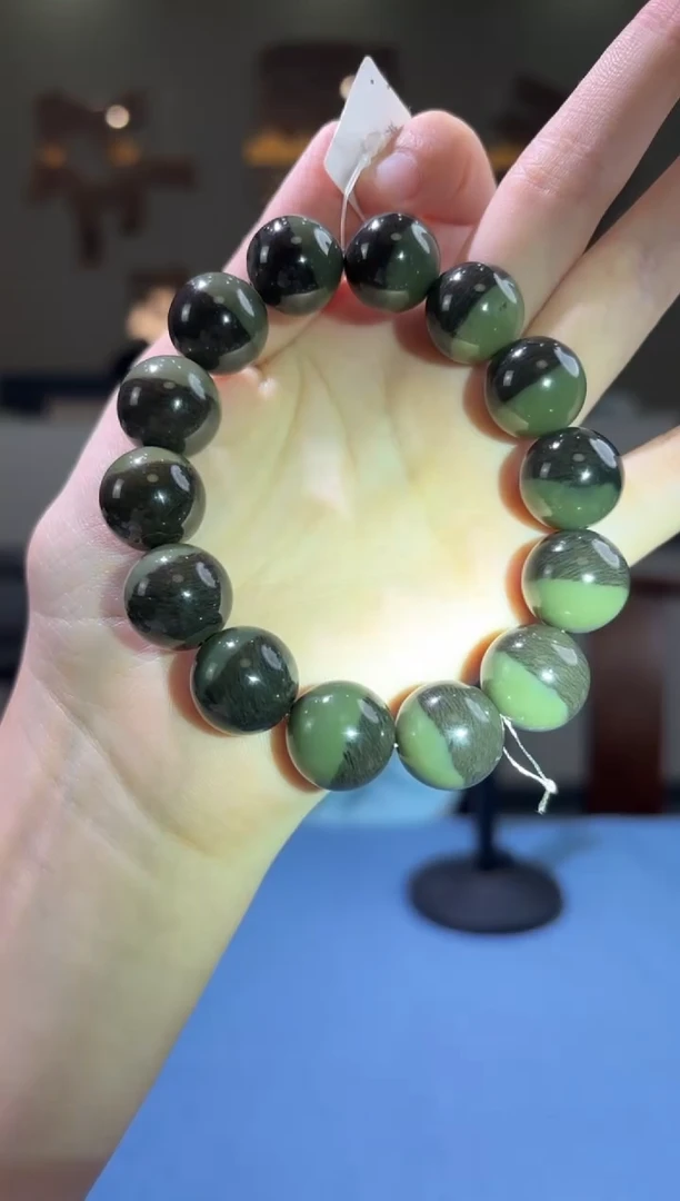 颈饰未镶嵌和田玉手串