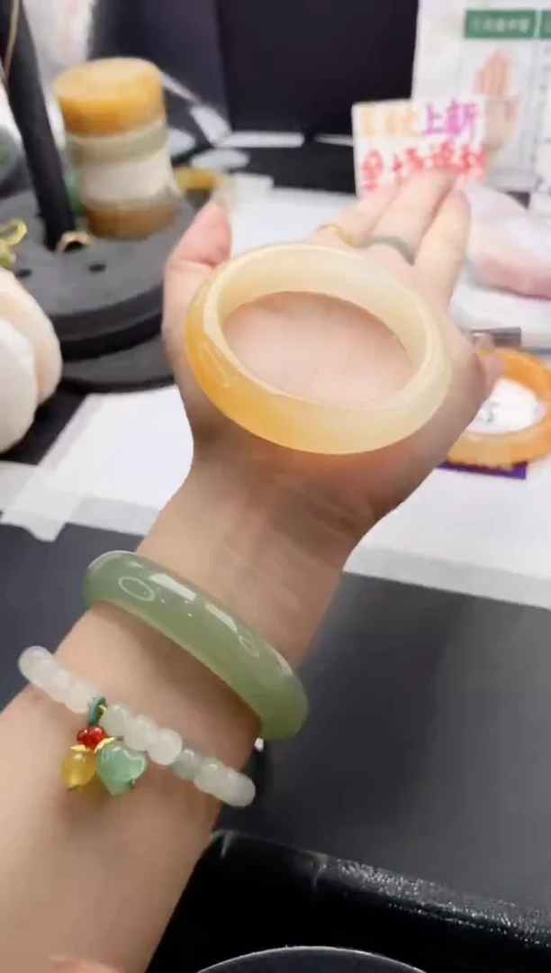 未镶嵌手镯石英质玉j68-HHB56+