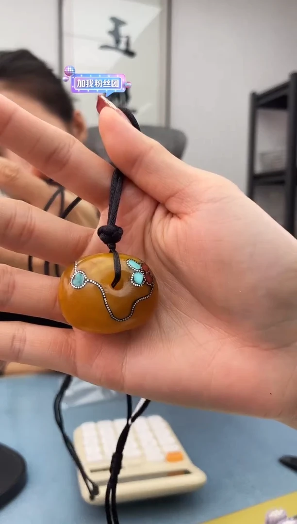 【闪购商品】蜜蜡珠宝奇石未镶嵌配绳，假一罚十0