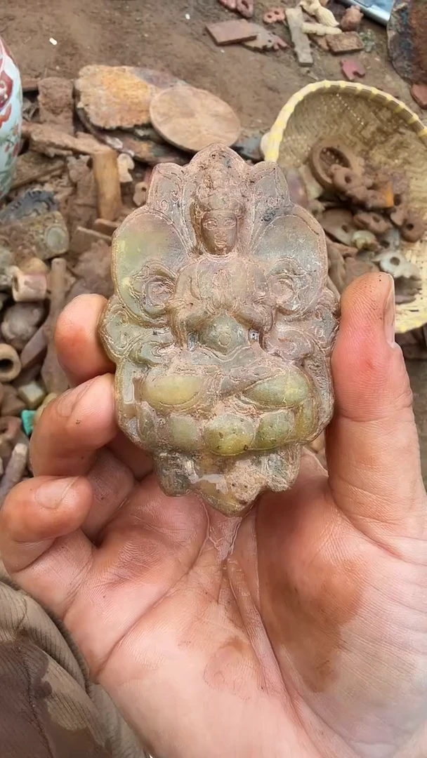 未镶嵌岫岩河磨玉（透闪石质玉）挂件@**浪岫岩河磨玉