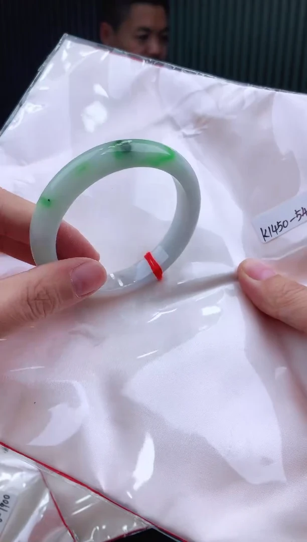 未镶嵌手镯翡翠54