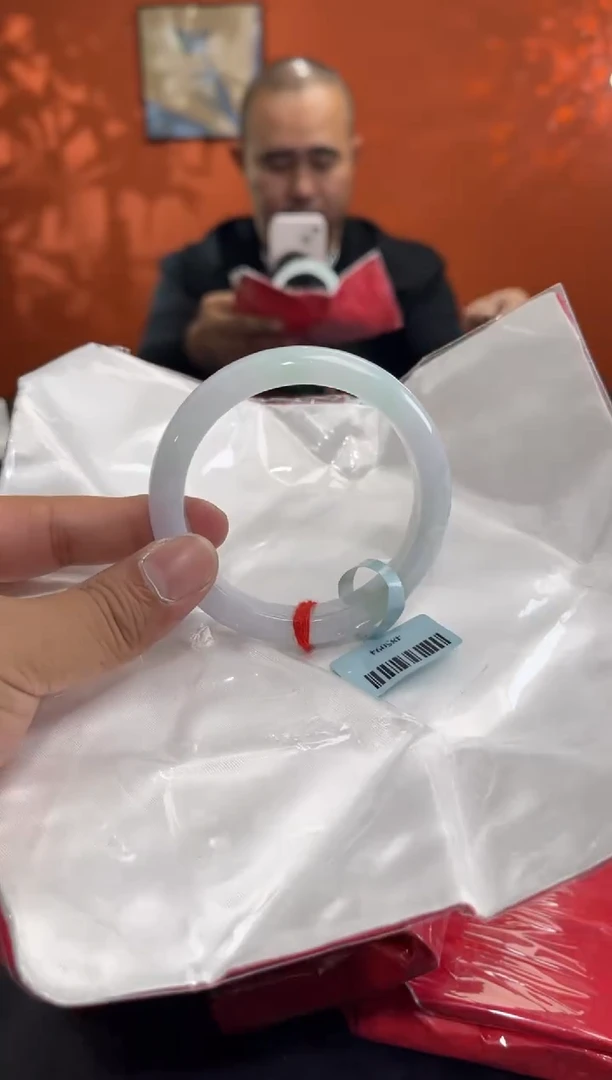 未镶嵌手镯翡翠11