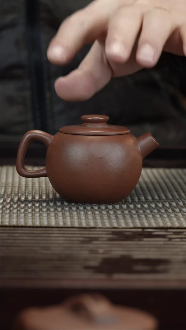 【闪购商品】紫砂茶壶底槽清巨轮珠110CC半手工