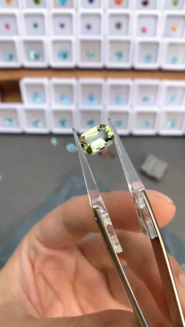 未镶嵌裸石定制碧玺2.76ct 10096
