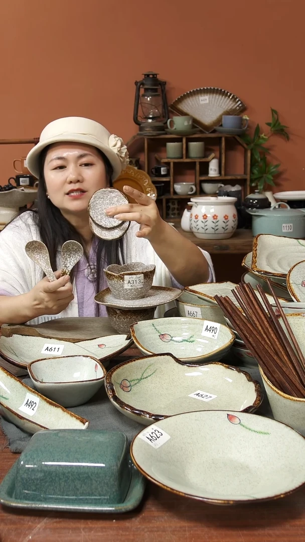 陶瓷A412 两勺两托陶瓷粗陶四件套可能微瑕