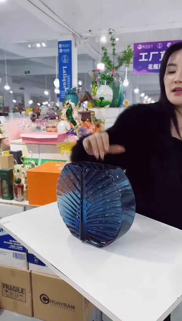 【闪购商品】无铅玻璃UU外贸仓-微瑕花瓶--DQE4