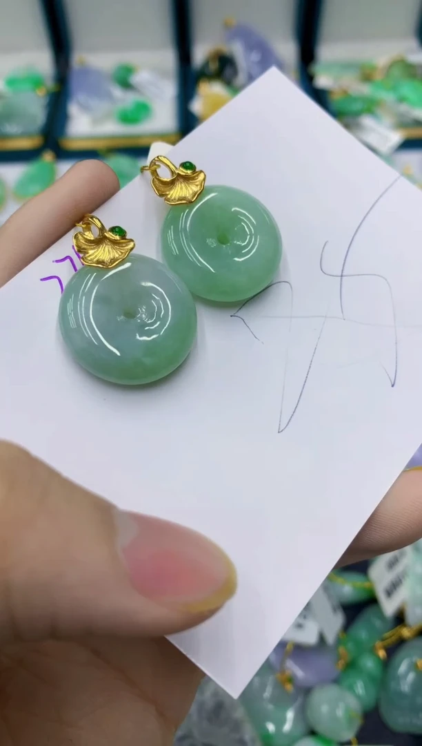 翡翠未镶嵌颈饰1111111