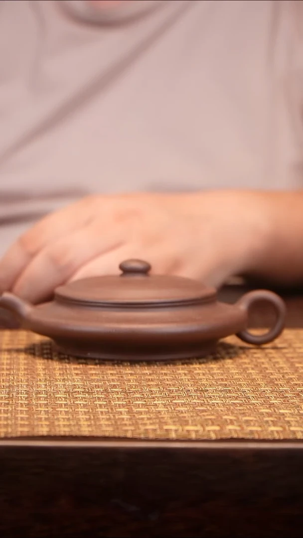 茶壶紫砂枭*枭头条号发个哈哈