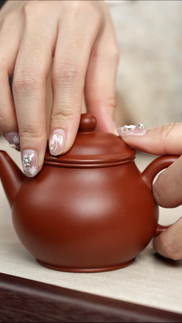 茶壶紫砂水平·礼-朱泥-175cc