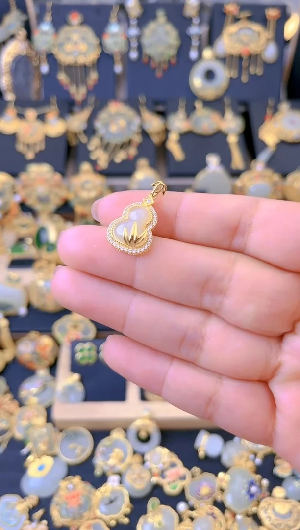 【闪购商品】和田玉吊坠银S925镀金镶嵌福字葫芦吊坠