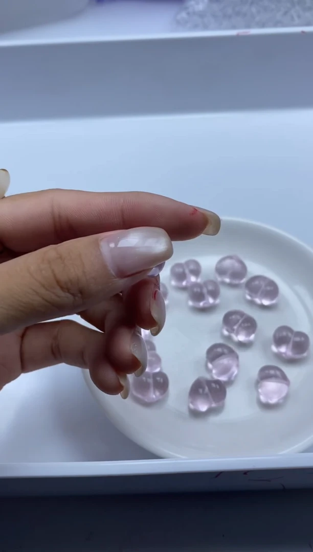 未镶嵌颈饰水晶x631粉水晶屁桃*1个