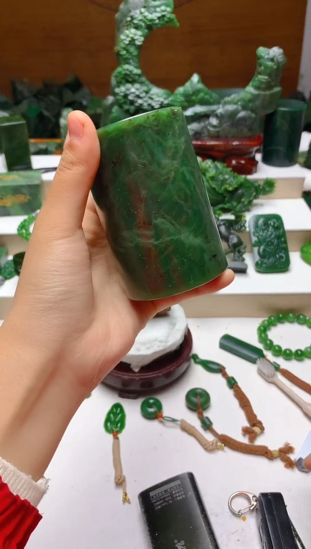 未镶嵌和田玉挂件1