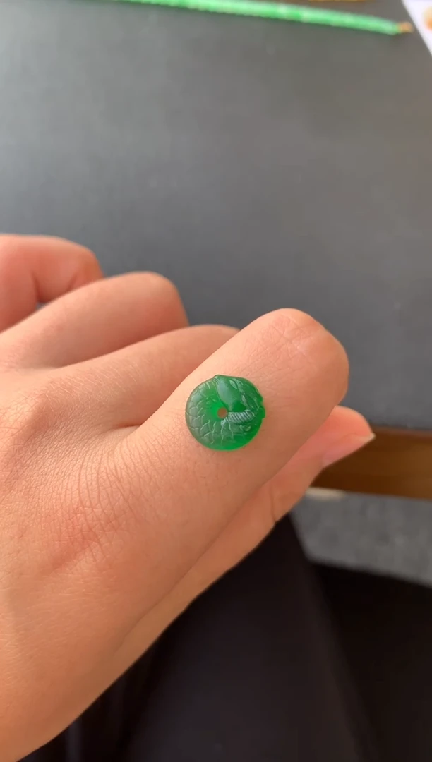 未镶嵌定制翡翠翡翠