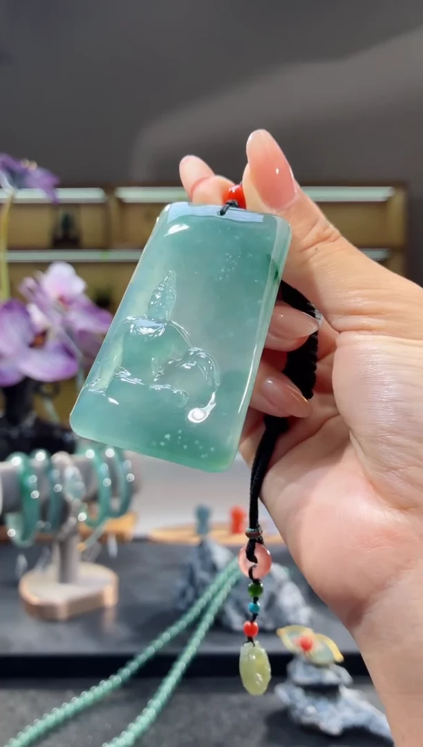 吊坠(不含链)未镶嵌翡翠观音