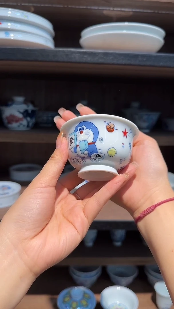 【初谨】青花斗彩机器猫压手杯