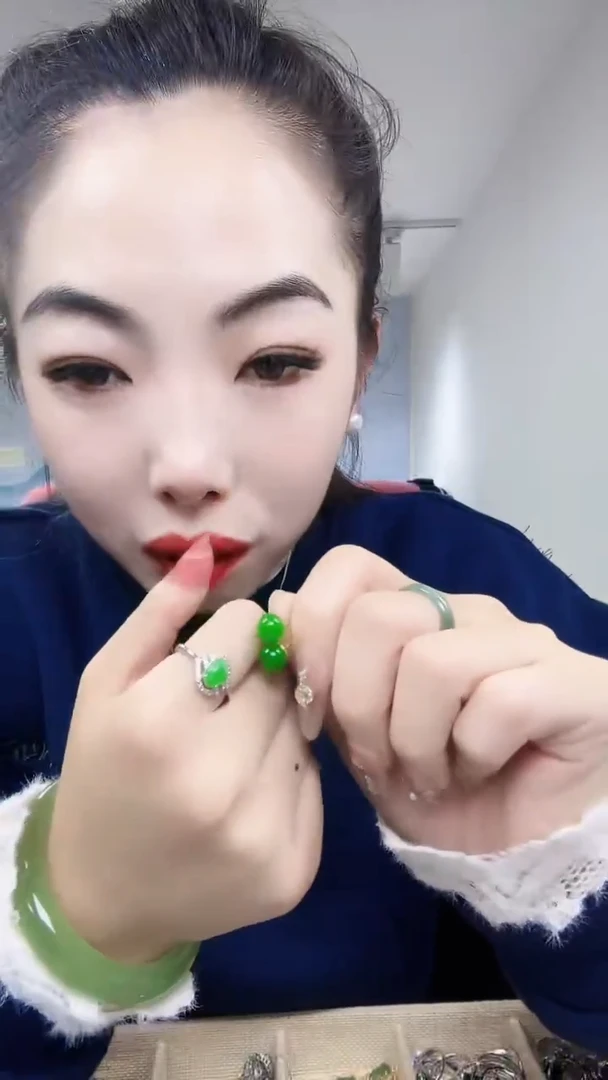 【闪购商品】玛瑙/玉髓戒指合金戒指+耳钉