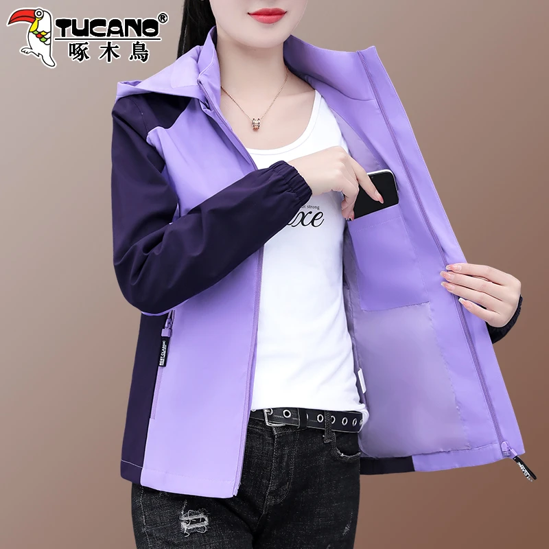 啄木鸟秋季冲锋衣女款2025新款春秋休闲宽松户外防风连帽夹克上衣