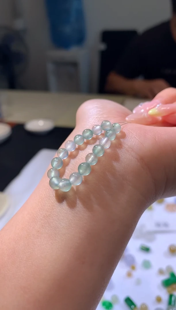 未镶嵌定制翡翠4.8手串4600+460