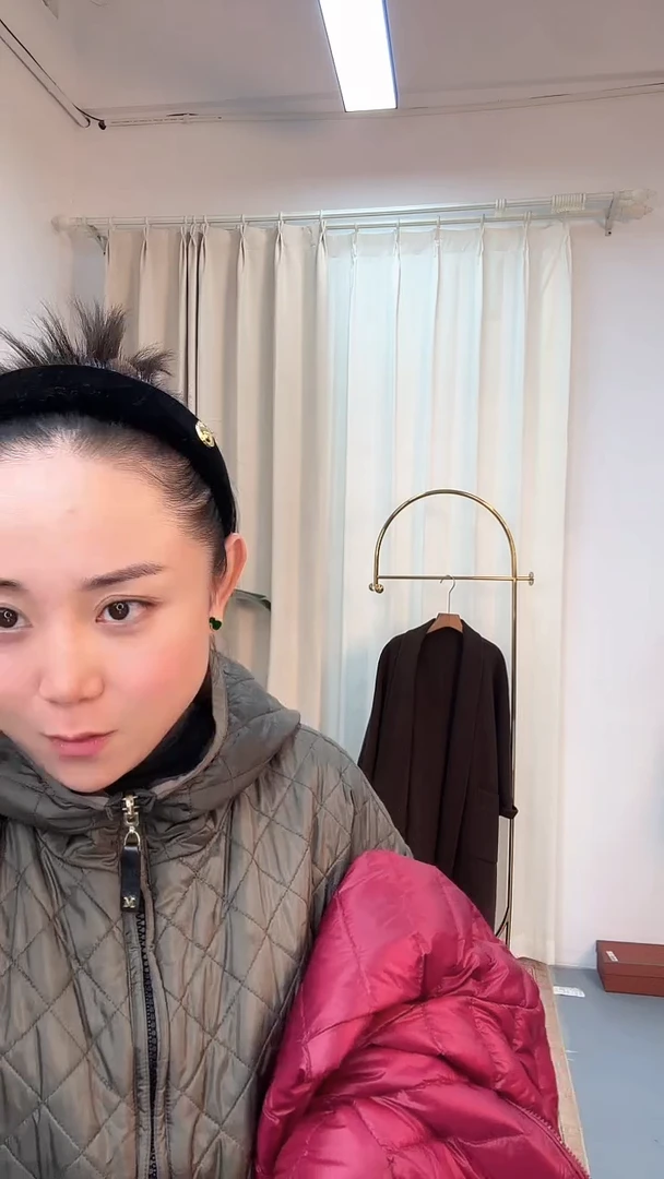 女士时尚搭配 发箍