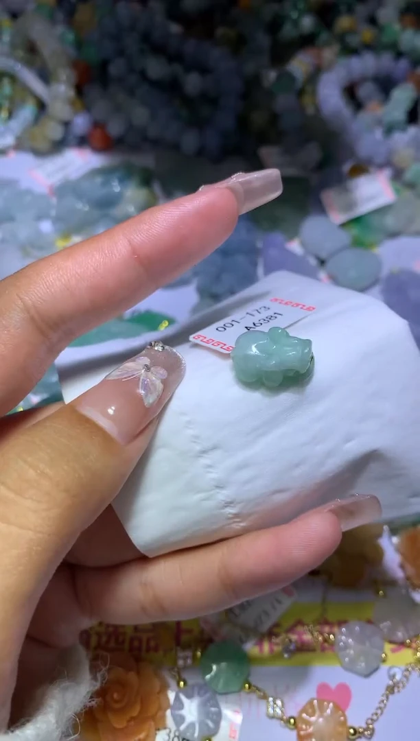 【闪购商品】翡翠挂件未镶嵌MJX036457