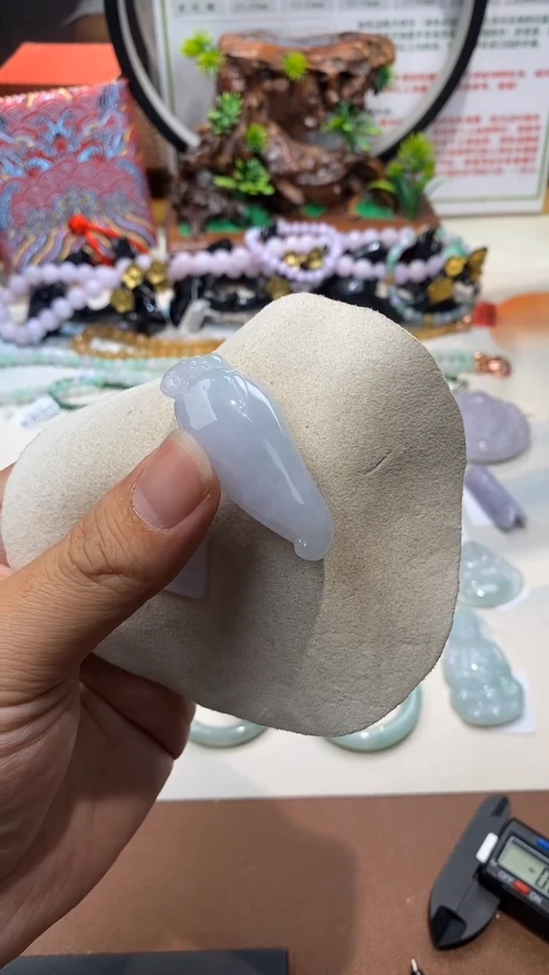 颈饰未镶嵌翡翠00026