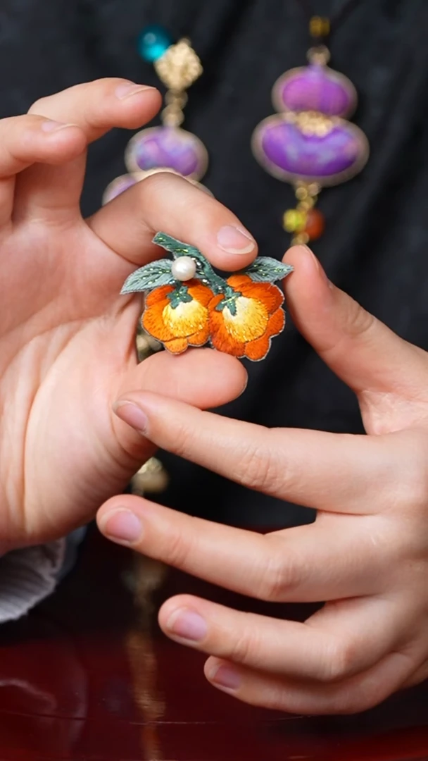 【闪购商品】织绣0801非遗国风吸扣款