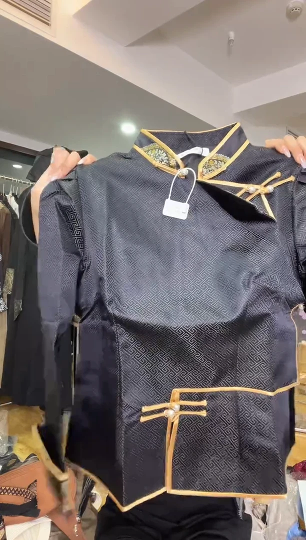 2XL码   135斤  外套