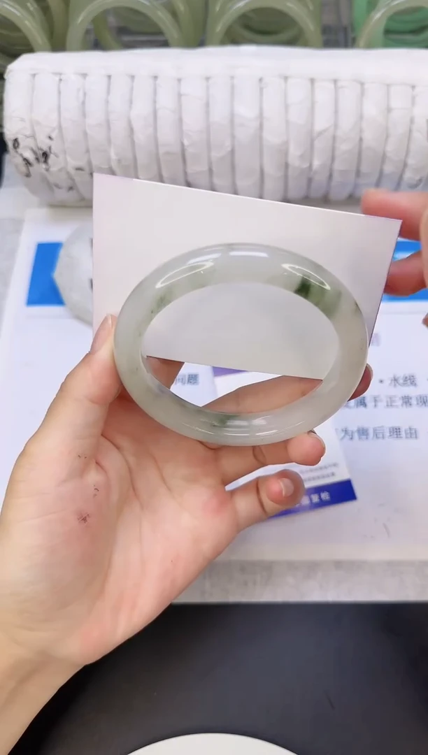 未镶嵌手镯石英质玉13/60.2