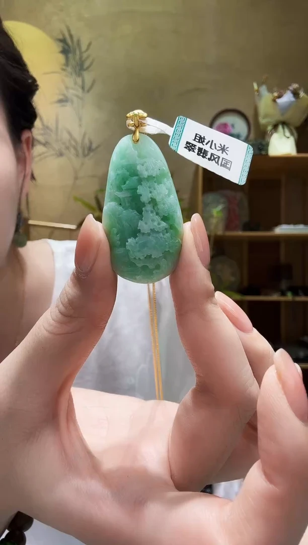 颈饰未镶嵌翡翠吊坠
