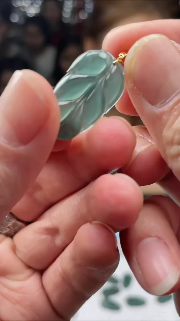 翡翠18K金镶嵌颈饰33342T26-3N04-多样性发一件