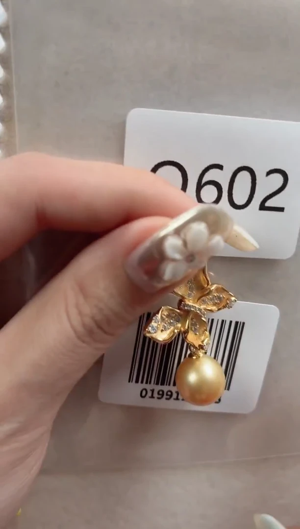 银S925镶嵌吊坠海水珍珠q602