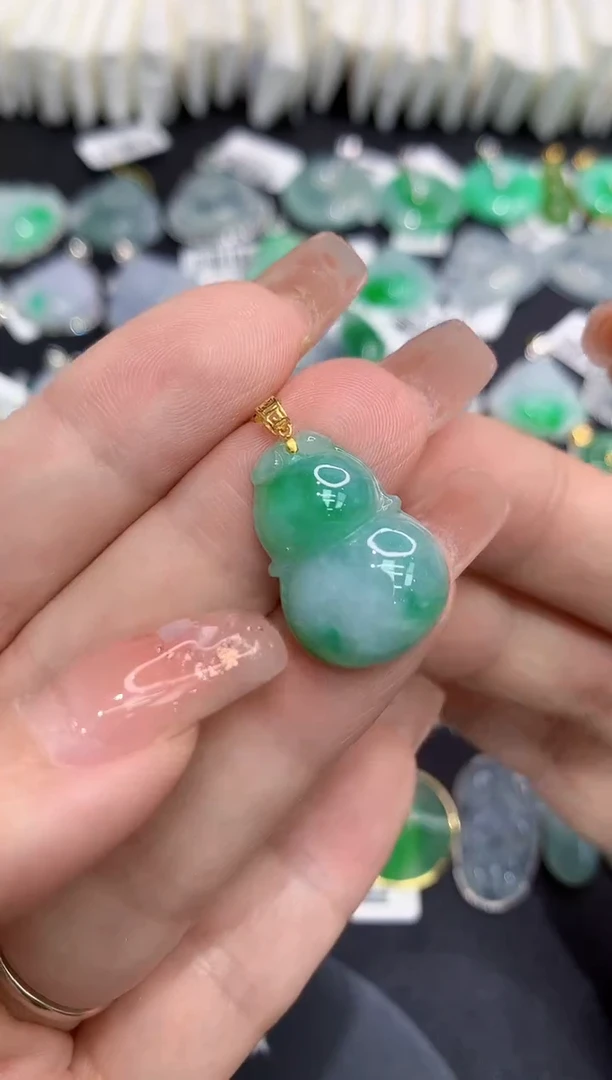 吊坠(不含链)18K金镶嵌翡翠111111111