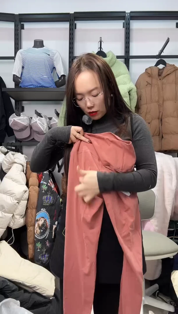 2692 闪购编码  运动卫衣裤以直播间过款为准 尺码160 M