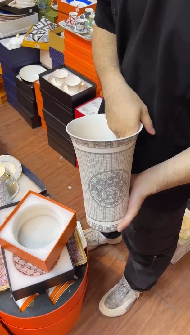 杯鸿辉家品牌瓷器，京东包邮！