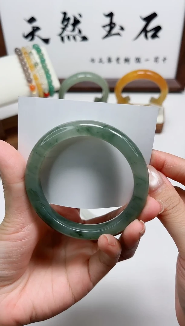 石英质玉手镯未镶嵌10-56.4