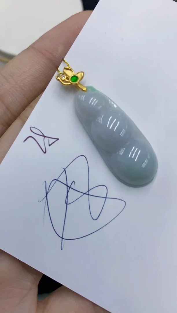 翡翠未镶嵌颈饰11111111111
