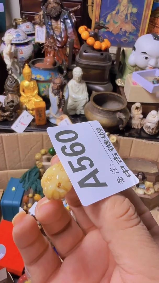 越**好回流直播间手把件摆件