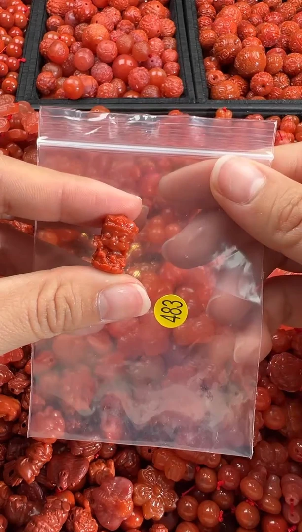 【闪购商品】南红玛瑙颈饰未镶嵌1